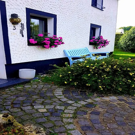 Ruehlen Schneifel Escape, Cleaning Included Tatil Evi Auw bei Prum