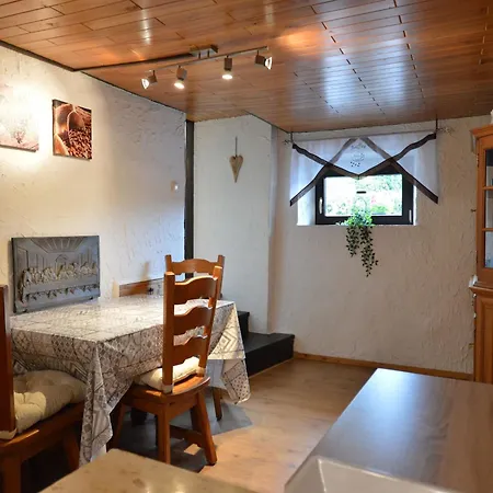 Ruehlen Schneifel Escape, Cleaning Included Tatil Evi *