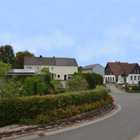 Ruehlen Schneifel Escape, Cleaning Included Tatil Evi
